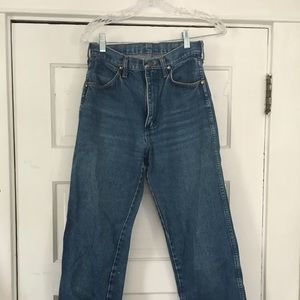 ✨vintage wranglers in medium wash